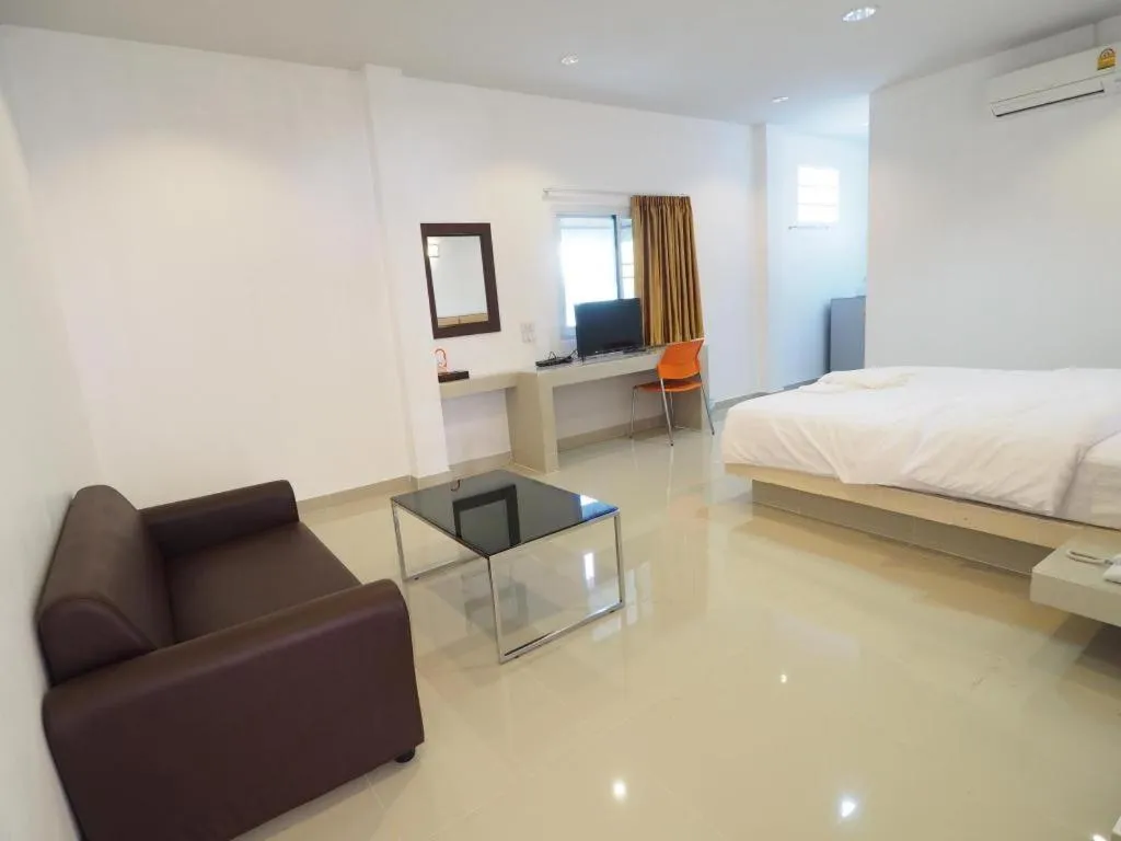 Bed in The Phant Hotel