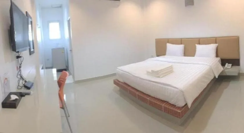 Bed in The Phant Hotel