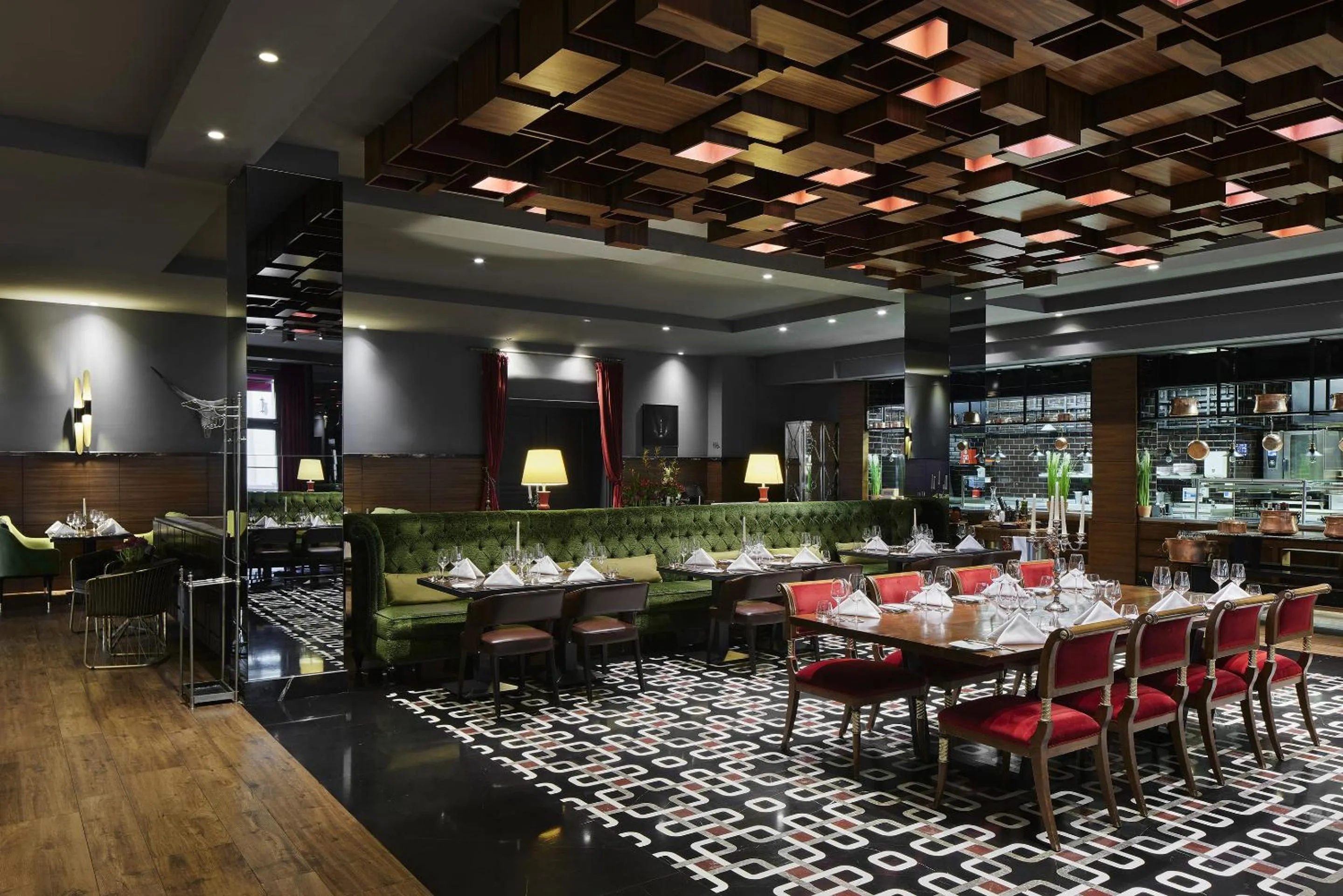 Restaurant/places to eat in TITANIC Gendarmenmarkt Berlin