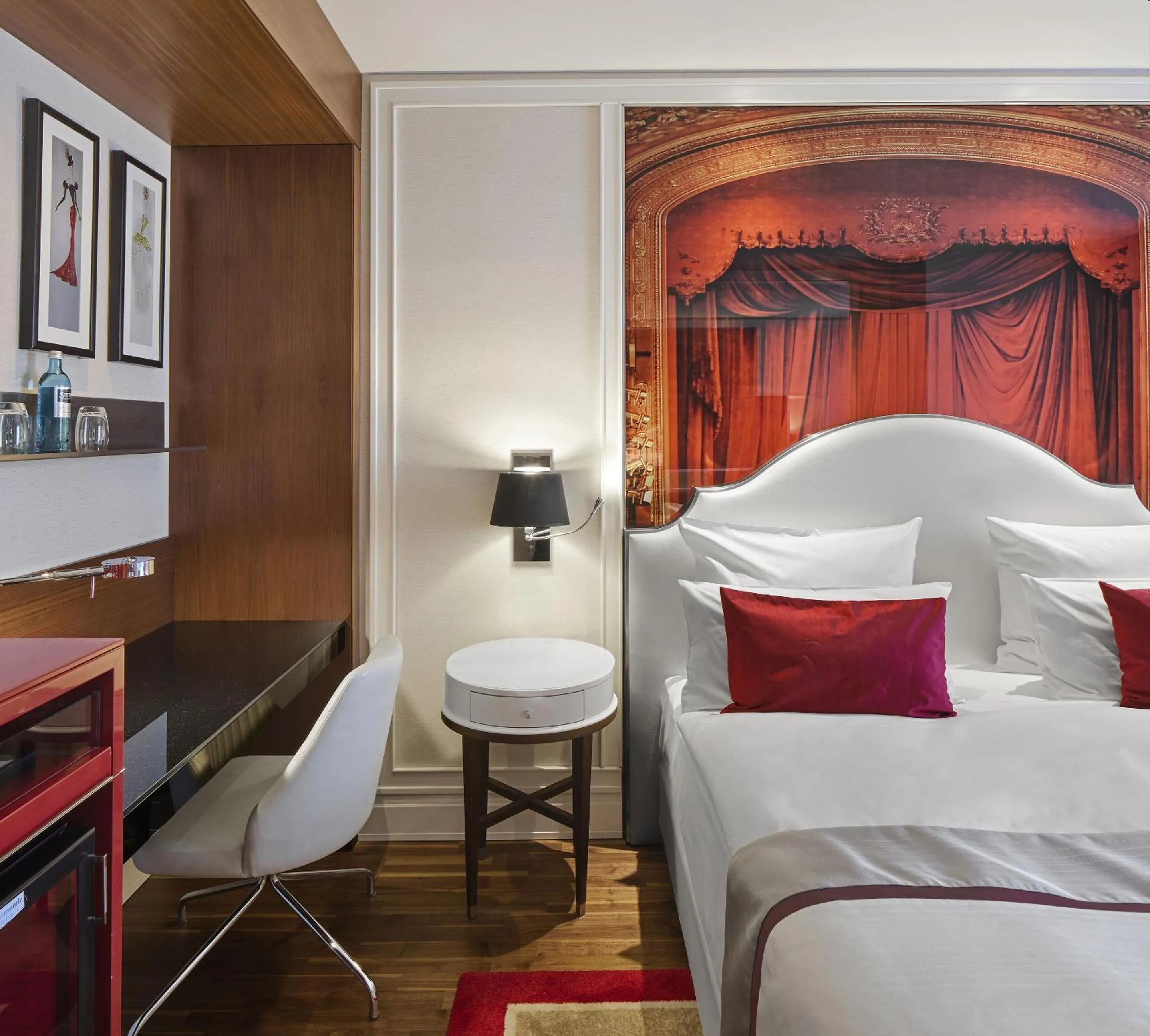 Bed in TITANIC Gendarmenmarkt Berlin