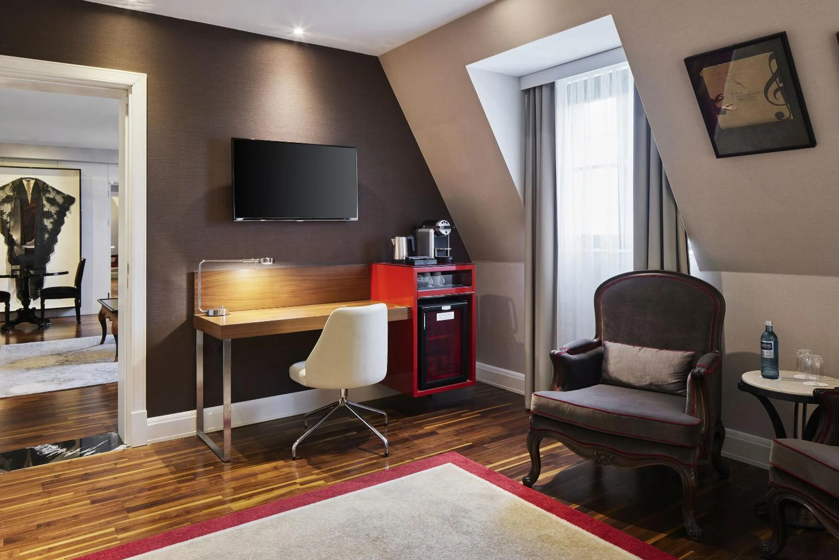 Living room in TITANIC Gendarmenmarkt Berlin