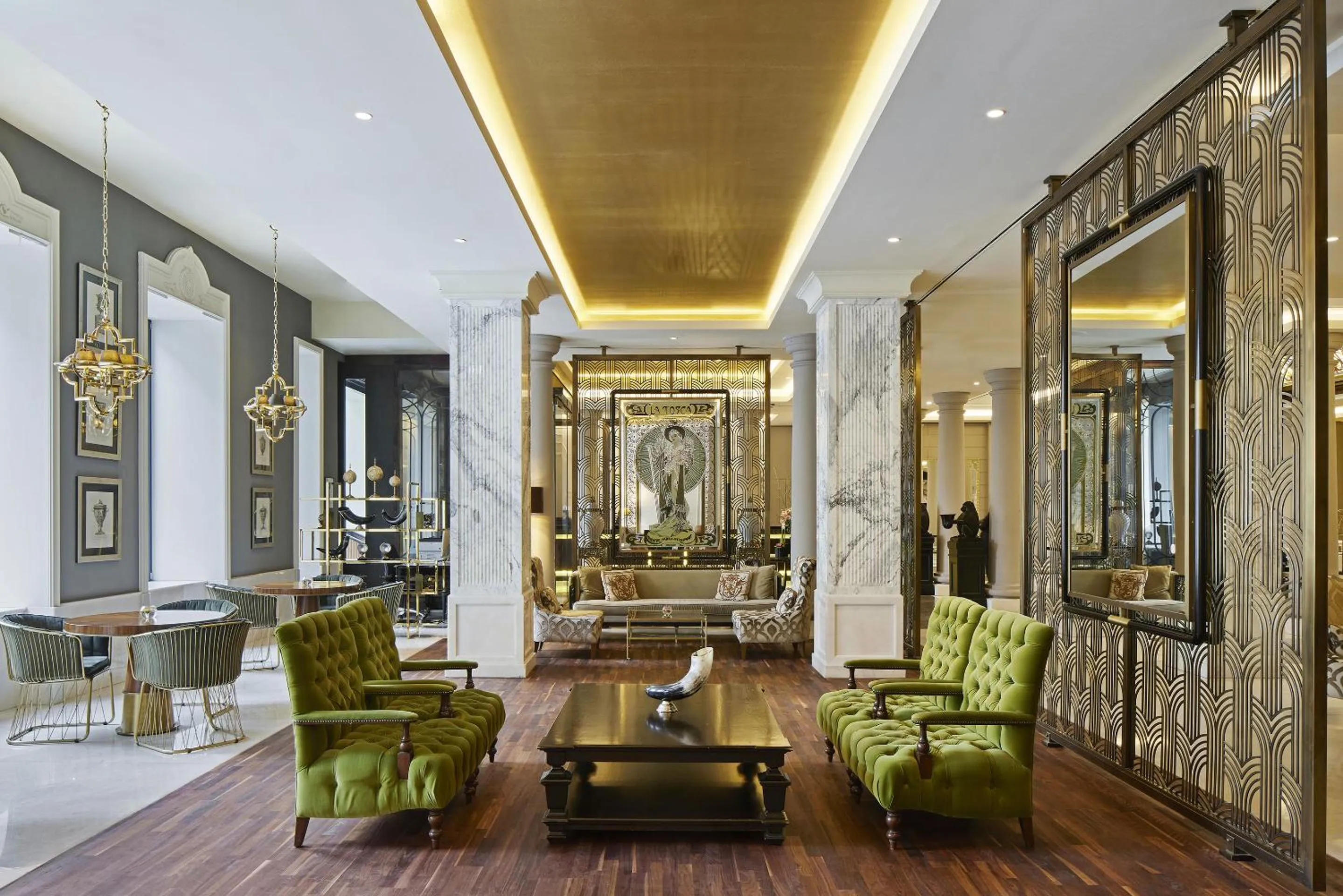 Lobby or reception in TITANIC Gendarmenmarkt Berlin