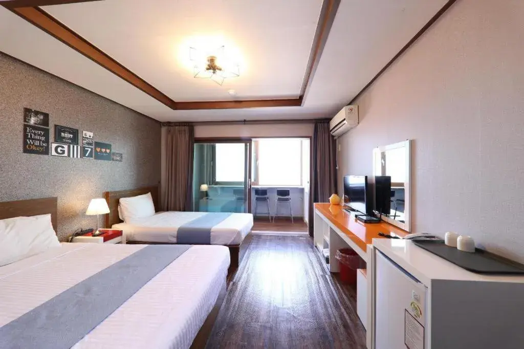 Bed in Woorim Hotel Bed in Woorim Hotel