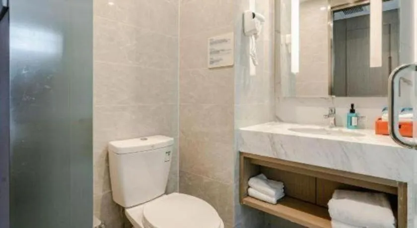 Holiday Inn Express Lhasa Potala Square By IHG