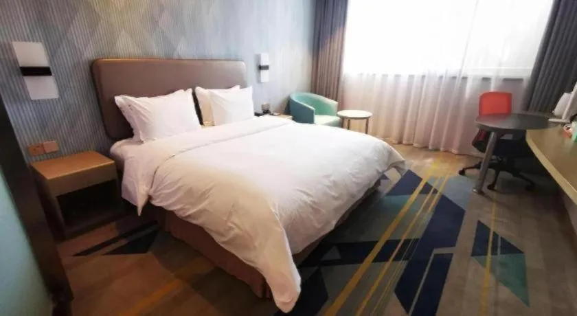 Bed in Holiday Inn Express Lhasa Potala Square By IHG