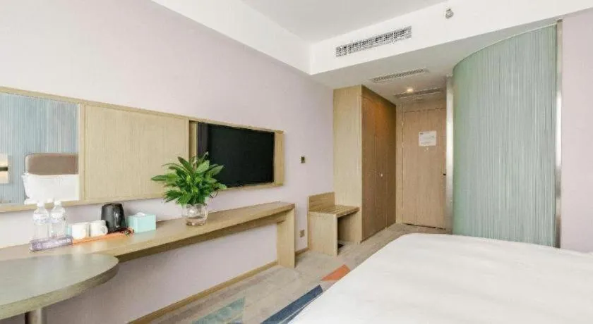 Bed in Holiday Inn Express Lhasa Potala Square By IHG