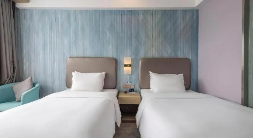 Bed in Holiday Inn Express Lhasa Potala Square By IHG