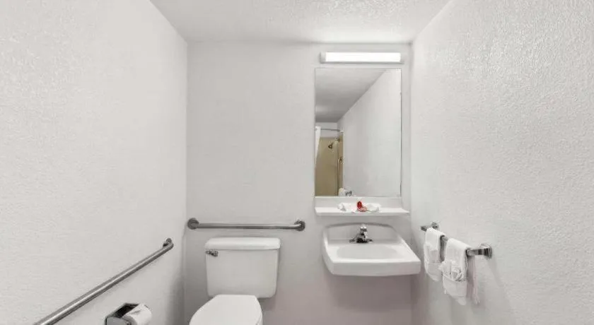 Econo Lodge Willowbrook