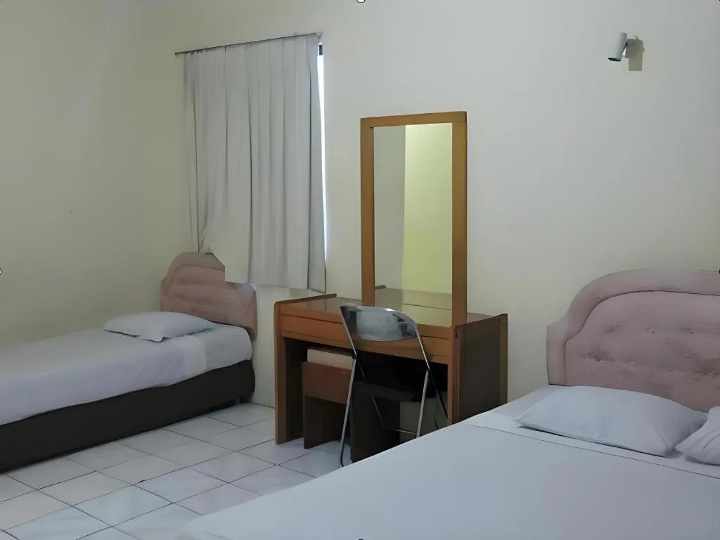 Bed in Hotel Lautze Indah