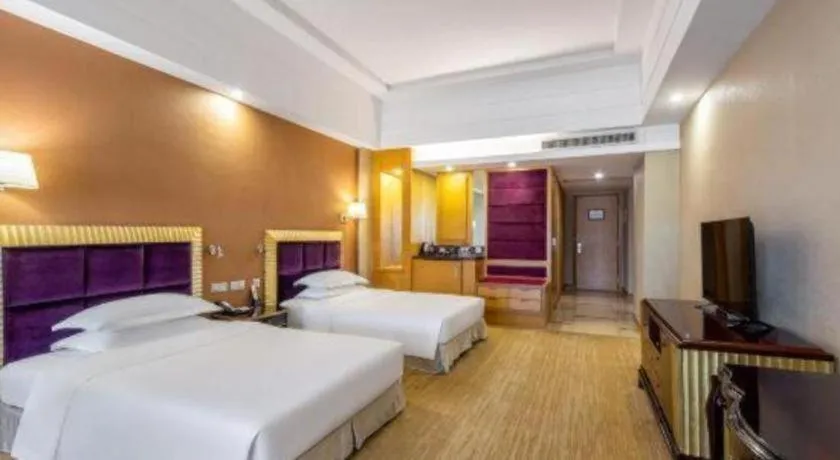 Bed in Country Garden Phoenix Hotel Xinhui Jiangmen