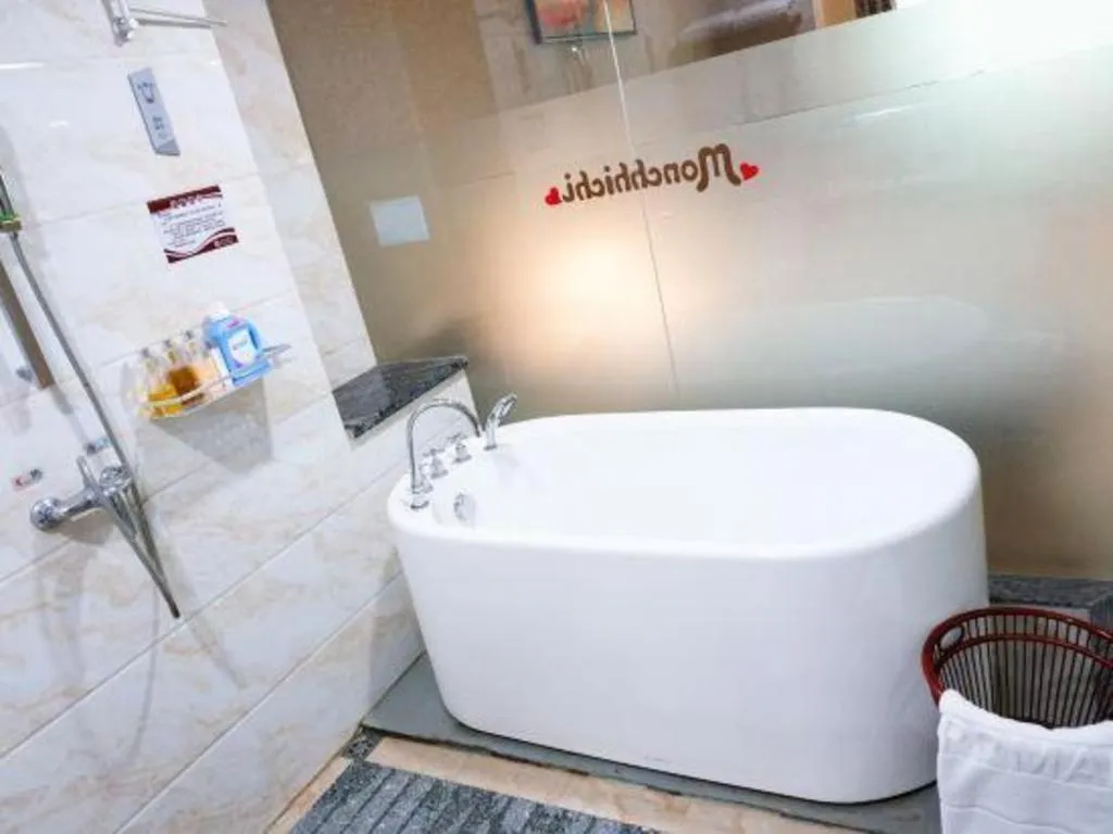 Borrman Hotel Guangzhou Tianhe Tangdong Subway Station Convention and Exhibition Center