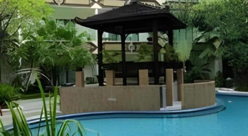 Yusro Hotel Restaurant & Convention