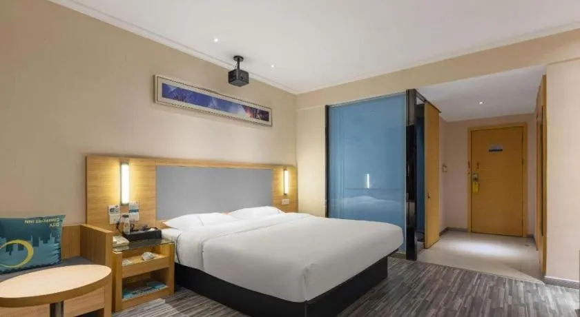 Bed in City Comfort Inn Nanning Normal University Mingxiu Metro Station