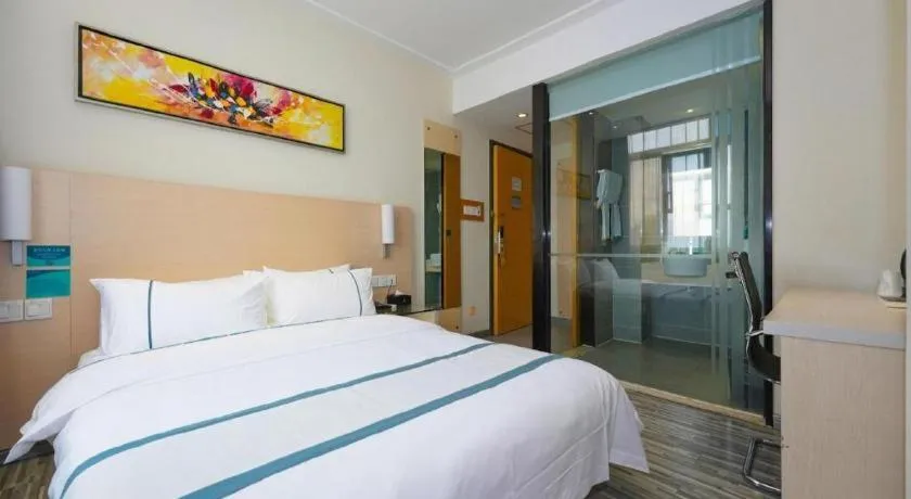 Bed in City Comfort Inn Nanning Normal University Mingxiu Metro Station