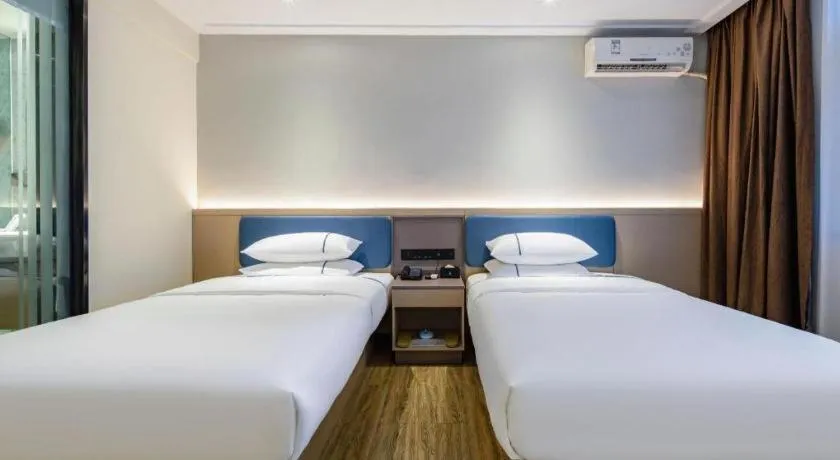 Bed in City Comfort Inn Nanning Normal University Mingxiu Metro Station