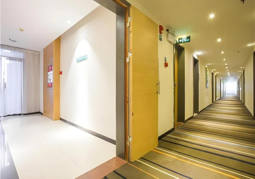 City Comfort Inn Nanning Normal University Mingxiu Metro Station