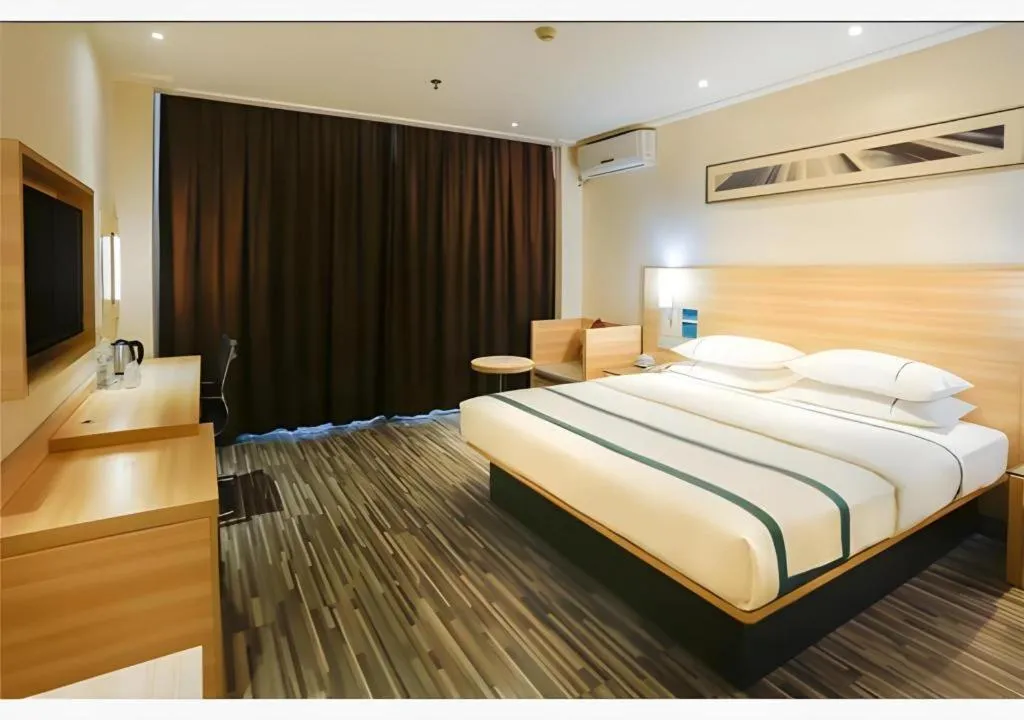 Bed in City Comfort Inn Nanning Normal University Mingxiu Metro Station