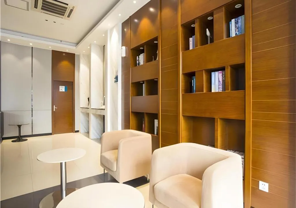 City Comfort Inn Nanning Normal University Mingxiu Metro Station