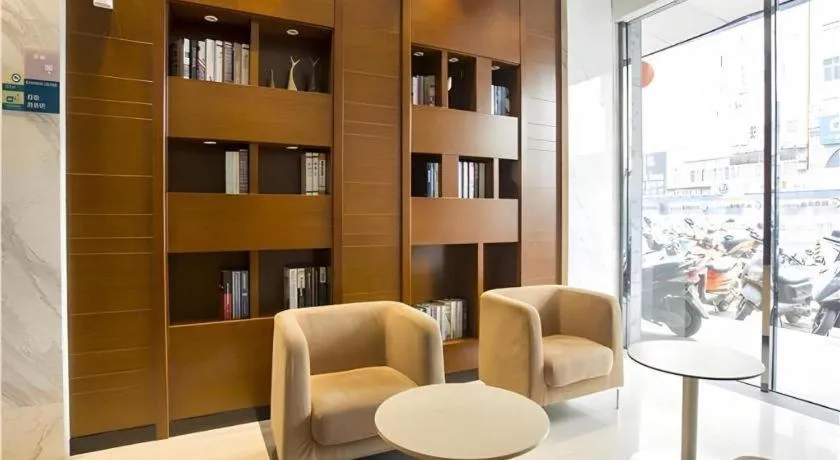 City Comfort Inn Nanning Normal University Mingxiu Metro Station