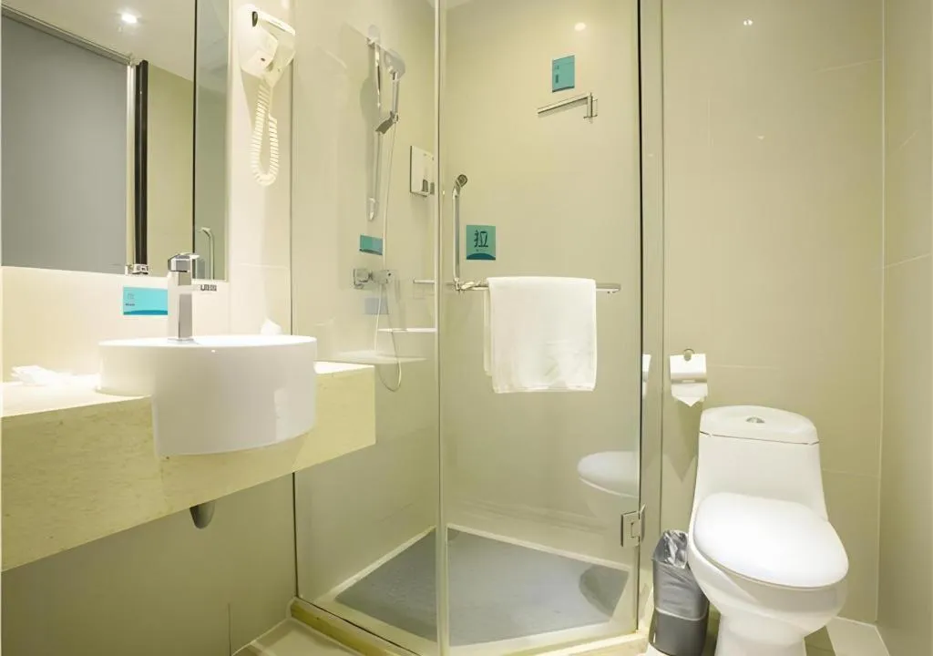 City Comfort Inn Nanning Normal University Mingxiu Metro Station