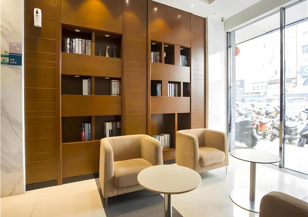 City Comfort Inn Nanning Normal University Mingxiu Metro Station