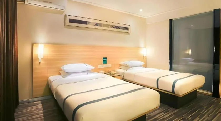 Bed in City Comfort Inn Nanning Normal University Mingxiu Metro Station