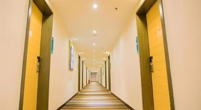 City Comfort Inn Nanning Normal University Mingxiu Metro Station