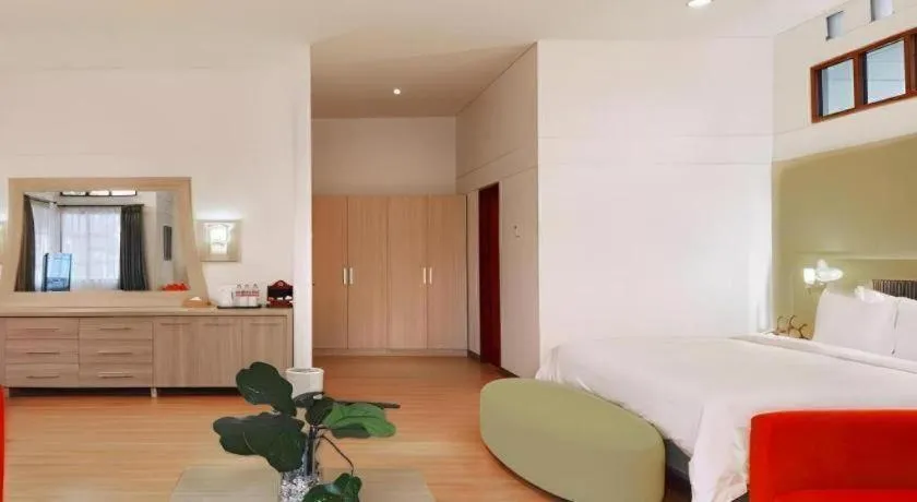 Bed in Bumi Bandhawa Hotel