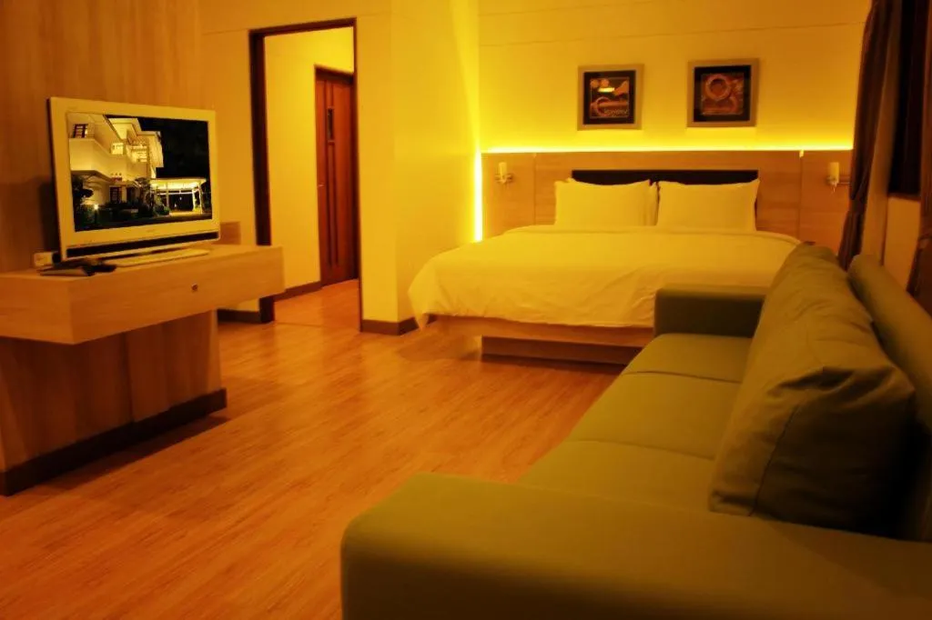 Bed in Bumi Bandhawa Hotel