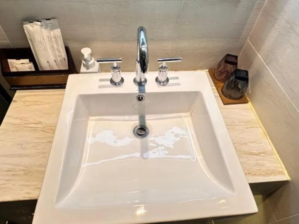 Lavande Hotel Guangzhou Tianhe Sports West Road Subway Station