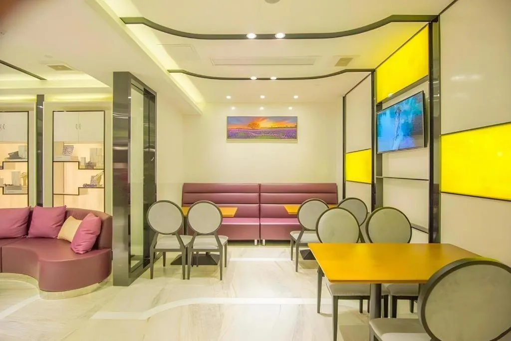 Lavande Hotel Guangzhou Tianhe Sports West Road Subway Station