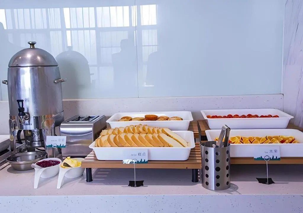 City Comfort Inn Zhuzhou Sports Center Red Star Macalline