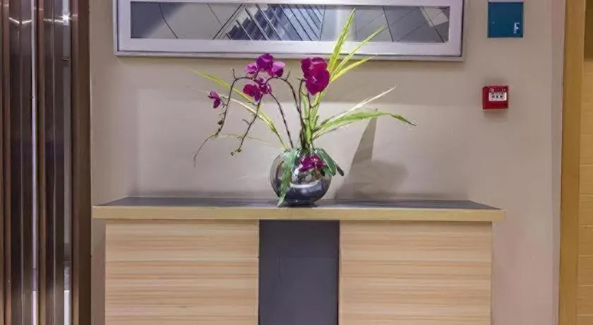 City Comfort Inn Zhuzhou Sports Center Red Star Macalline