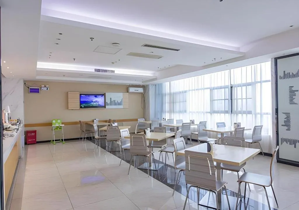 City Comfort Inn Zhuzhou Sports Center Red Star Macalline