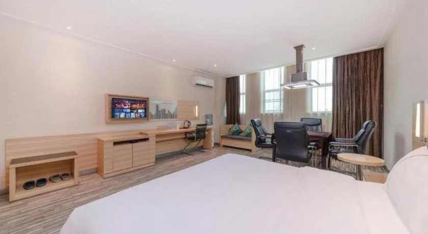 Bed in City Comfort Inn Zhuzhou Sports Center Red Star Macalline