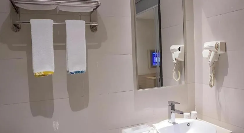 City Comfort Inn Zhuzhou Sports Center Red Star Macalline