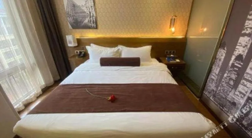 Bed in James Joyce Xi'an West Chang'an Ave University Twon