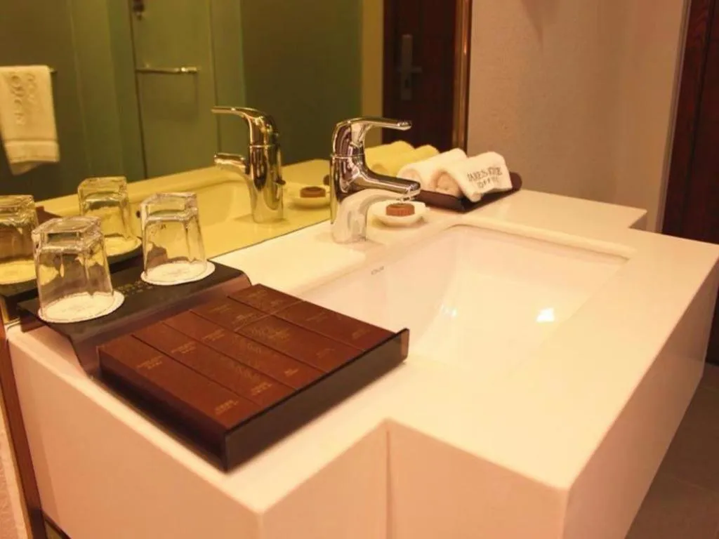 James Joyce Xi'an West Chang'an Ave University Twon