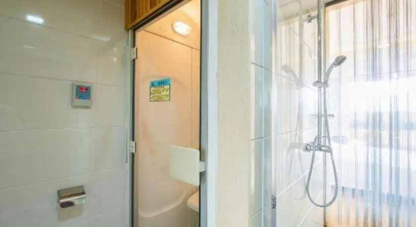 Chuanghui Business Hotel