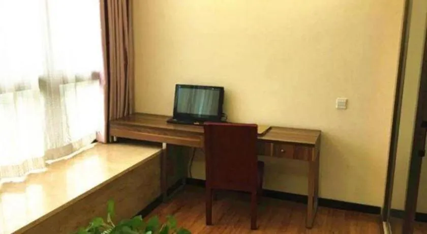 Chuanghui Business Hotel