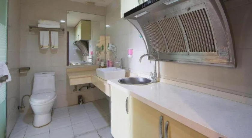 Chuanghui Business Hotel