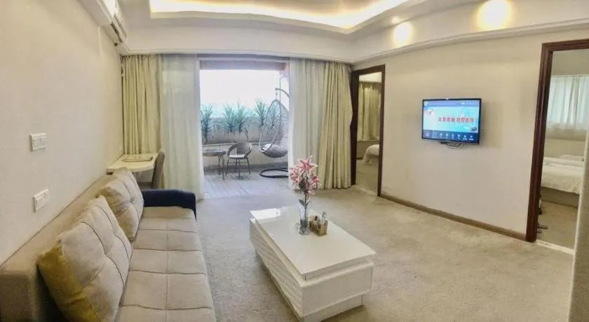 Chuanghui Business Hotel