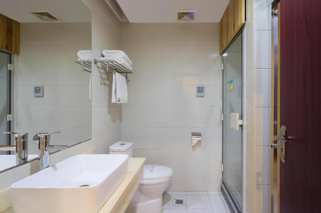 Chuanghui Business Hotel