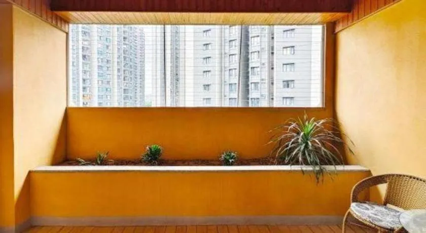 Chuanghui Business Hotel