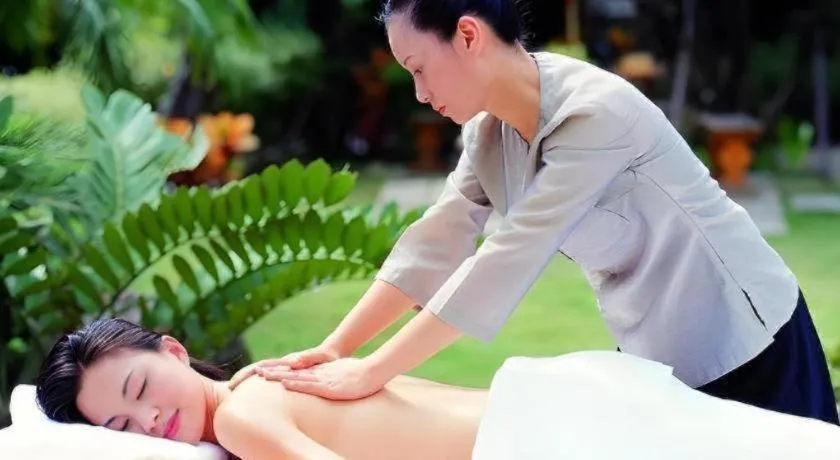 Chuanghui Business Hotel