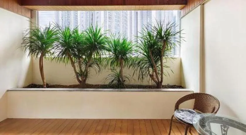 Chuanghui Business Hotel