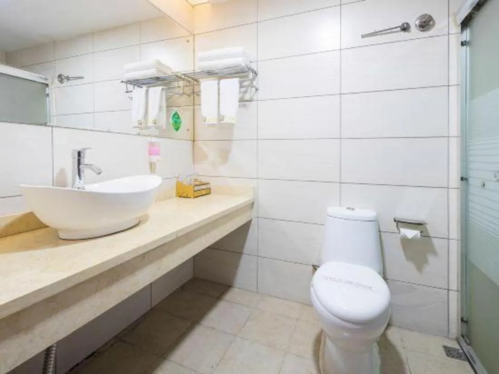 Chuanghui Business Hotel