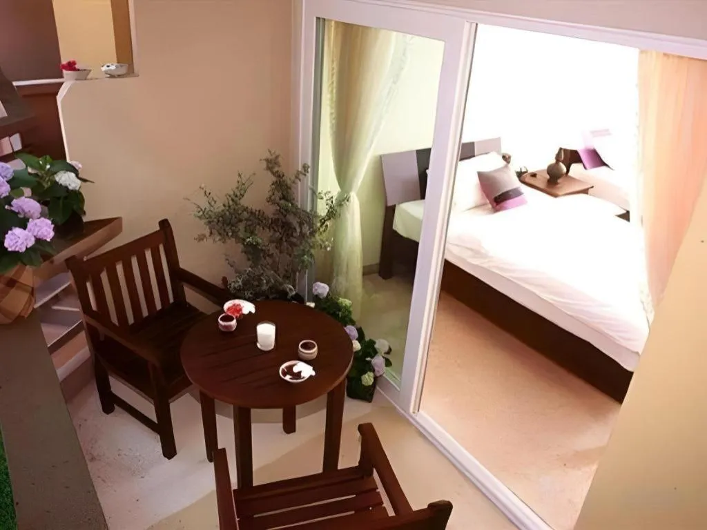 Bed in Bacchus Home Resort