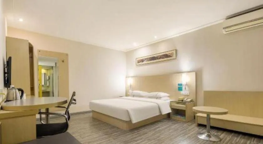 Bed in City Comfort Inn Nanning Guangxi University Xiuling Road Metro Station