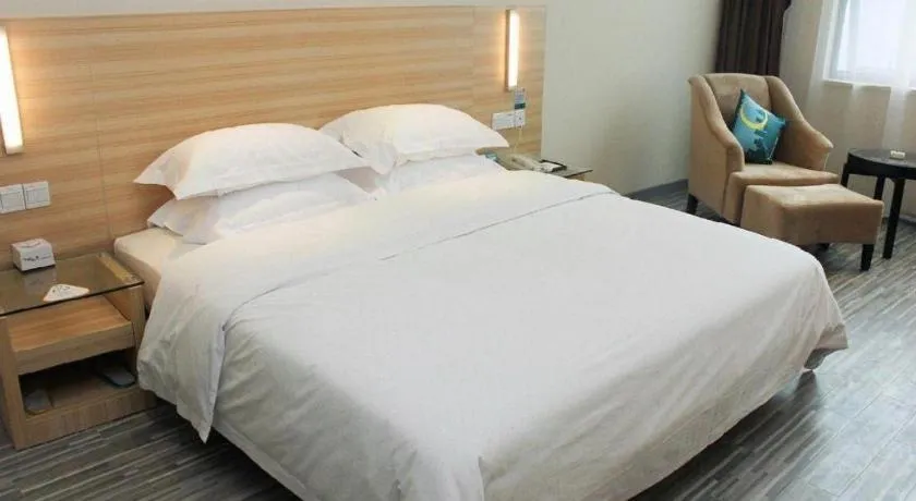Bed in City Comfort Inn Jingzhou Ancient City Taiyue Road